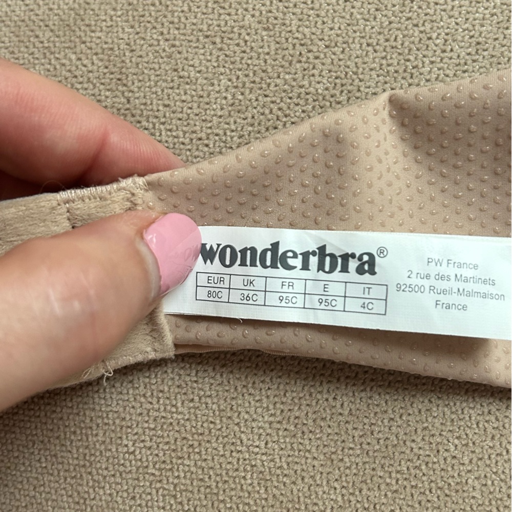 Wonderbra - Picture 3 of 3